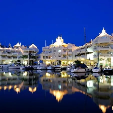 Marina * 贝纳尔马德纳